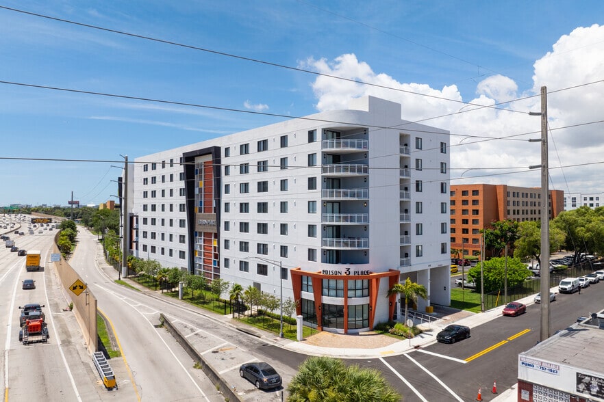 I-95 View of Edison Place