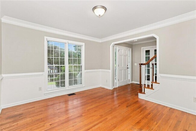 Photo - 318 Magnolia Dr