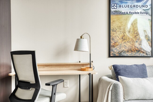 Photo - 625 H St NW Unidad FL9-ID551