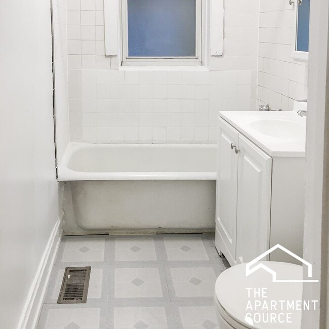 Photo - 5034 N Wolcott Ave Unit 1