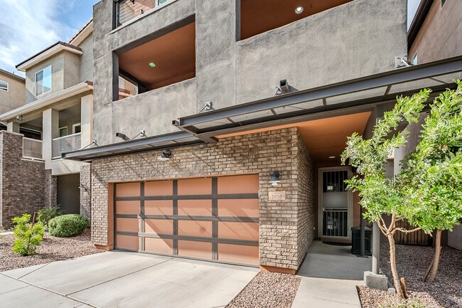 Photo - 7050 W Carter Dr