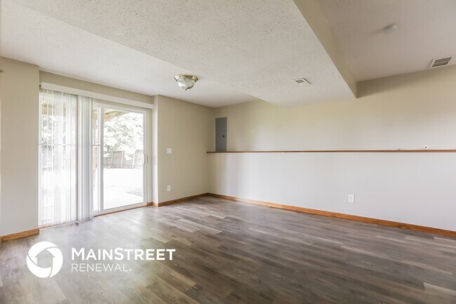 Photo - 908 Winesap Ct