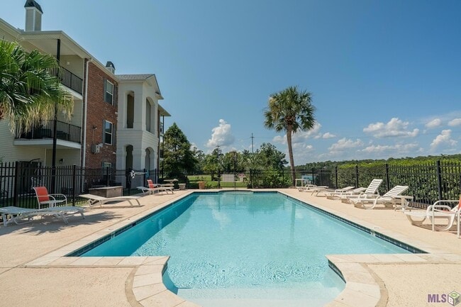Photo - 12386 River Highlands Dr Unit B