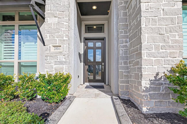 Photo - 2806 Sycamore Wood Trce