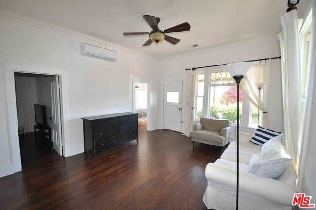 Photo - 2315 2nd St Unit A