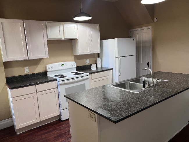 Photo - 1419 Penn St