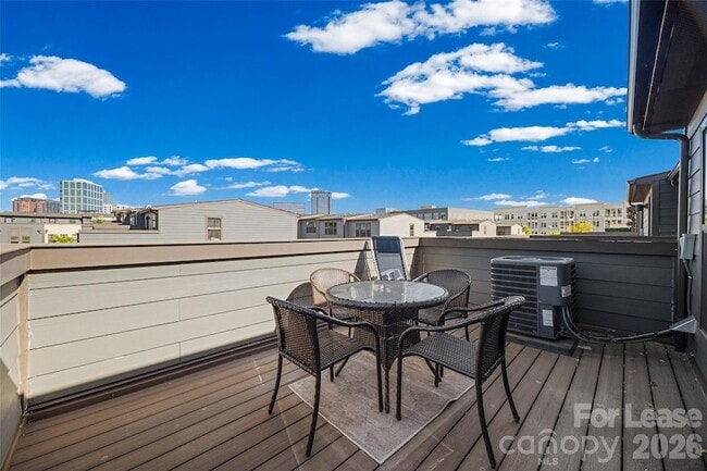 Photo - 424 Music Hall Wy