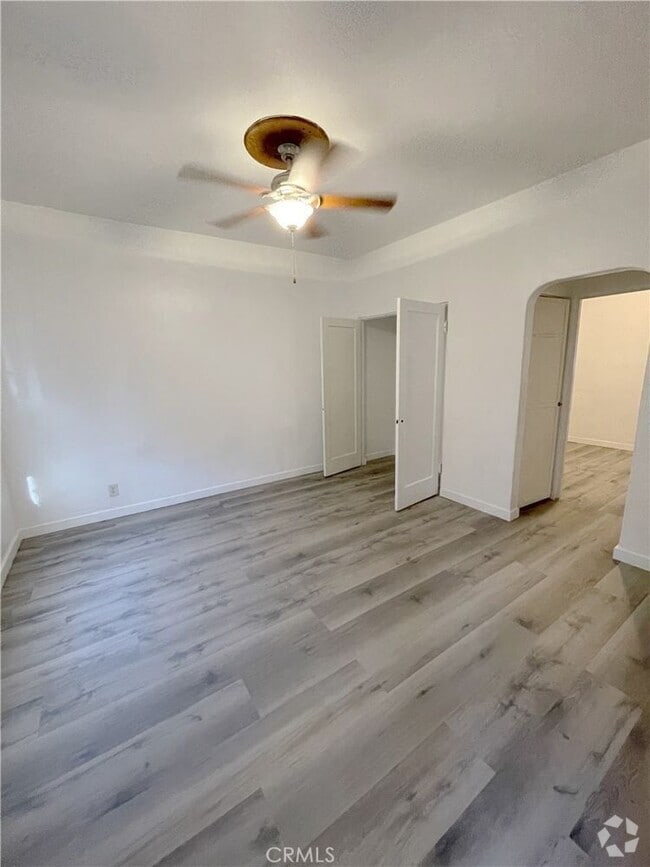 Building Photo - 10716 Ralston Ave Unit 1/2-1/2 Rental