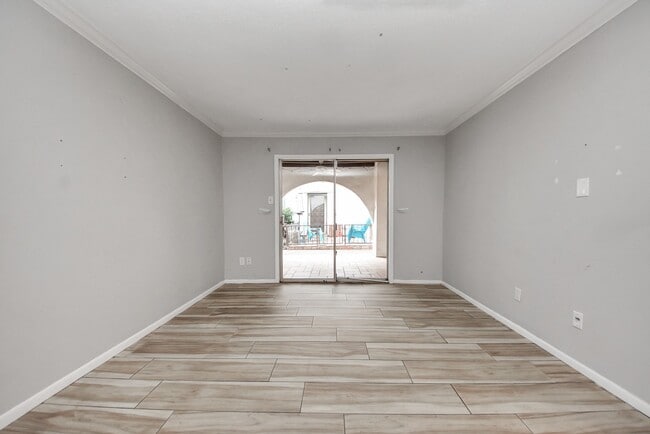 Photo - 2744 Briarhurst Dr Unit 23