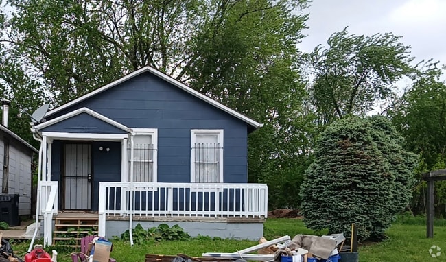 Building Photo - 1313 N Erie St Rental