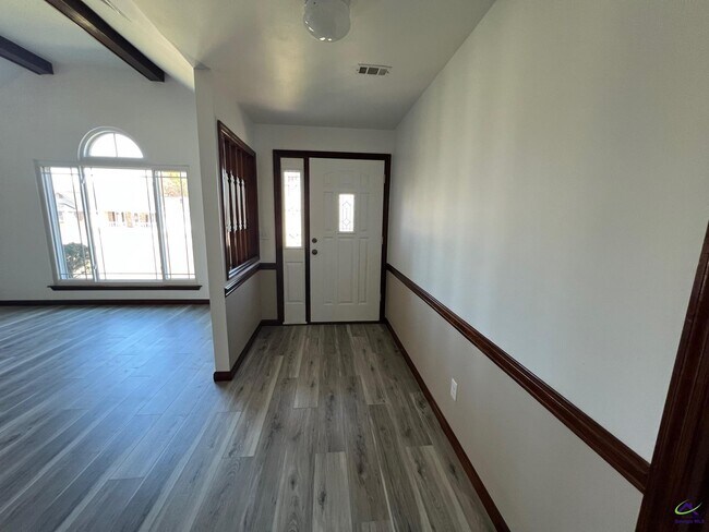 Photo - 101 Windover Way