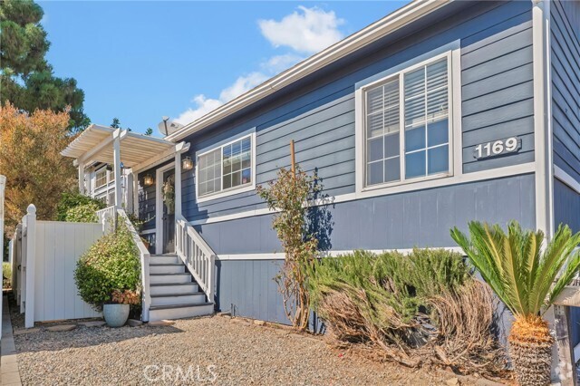 Building Photo - 1169 Aztec Rental