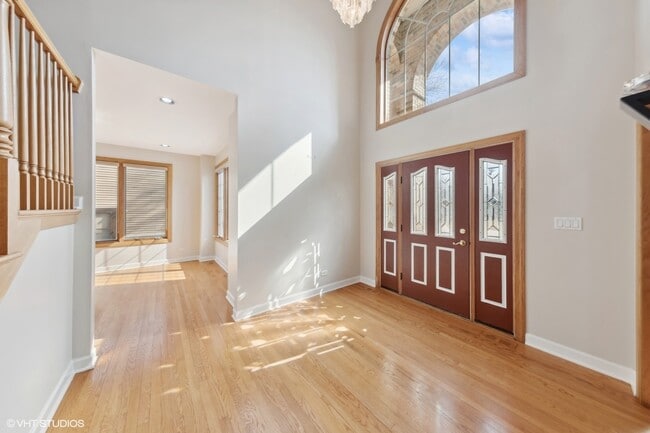Photo - 17W234 Massel Ct