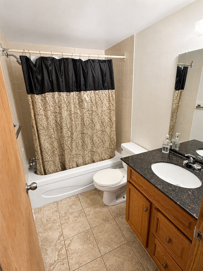 Photo - 2624-2624 Mill Woods Rd E