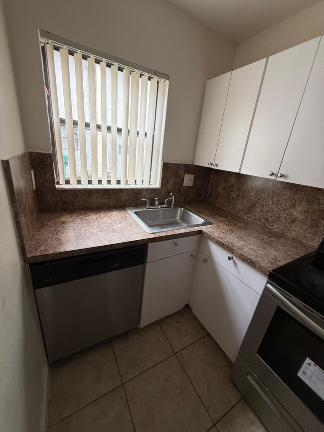 Photo - 2444 NW 52nd Ave