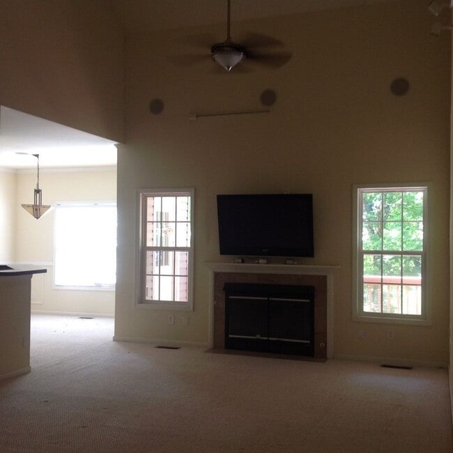 129 Stratford Pl