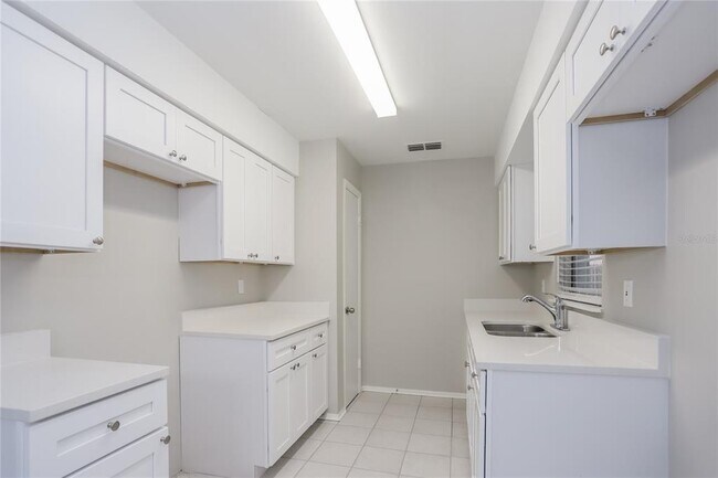 Photo - 834 Cinnamon Dr