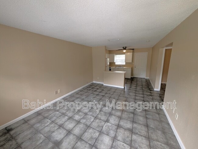Photo - 3307 N 77th St