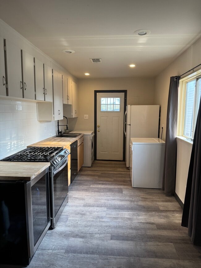 Photo - 5210 Ingalls St