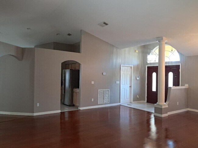 Photo - 242 SW Amesbury Ave