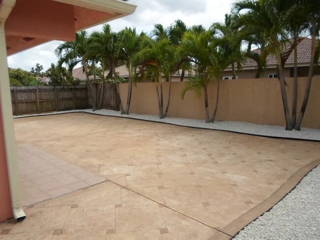 Photo - 7772 NW 200th Ln