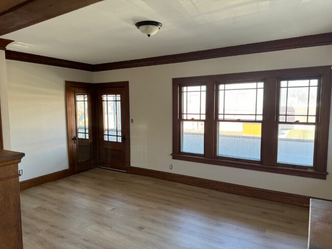 Photo - 5513 Vandalia Ave Unit Up