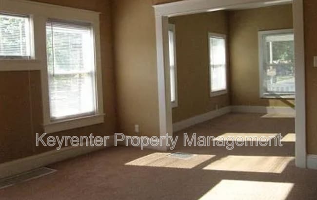 Photo - 1601 E 43rd St