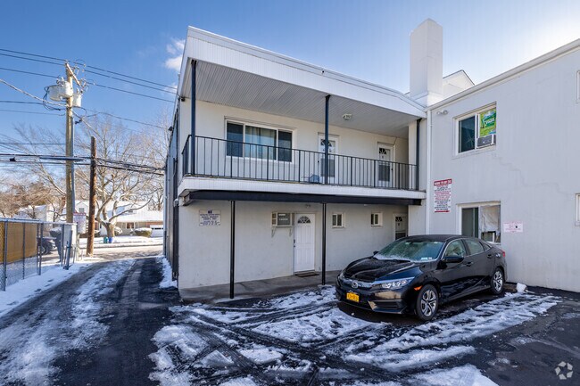 Photo - 360 Larkfield Rd