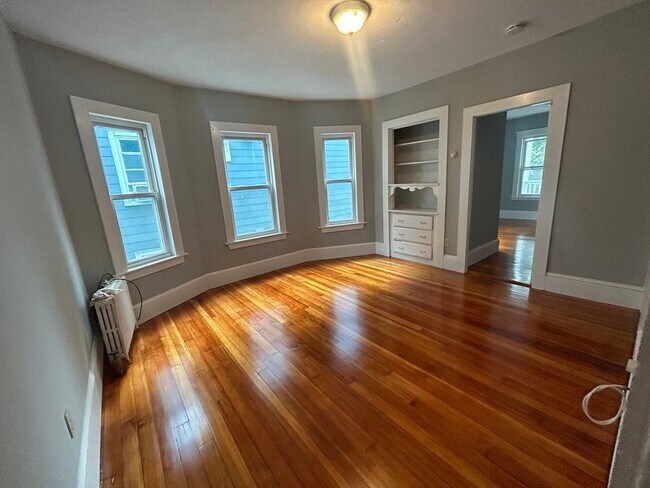 Photo - 83 Conwell Ave Unit 2