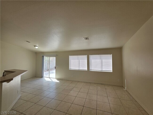 6119 Magic Mesa St