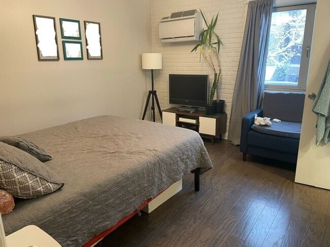 Photo - 665 W Melrose St Unidad 2E