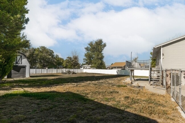 Photo - 3430 W 1850 S