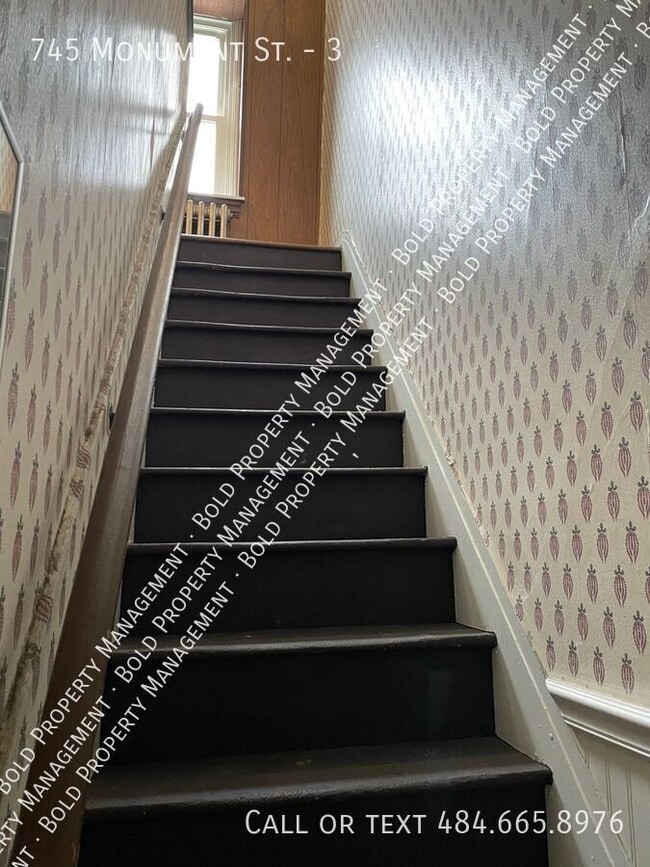 Photo - 745 Monument St Unit 3