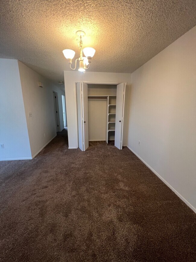 2 Bed 2 Bath in Boise off of Franklin! Rental House Rental in Boise