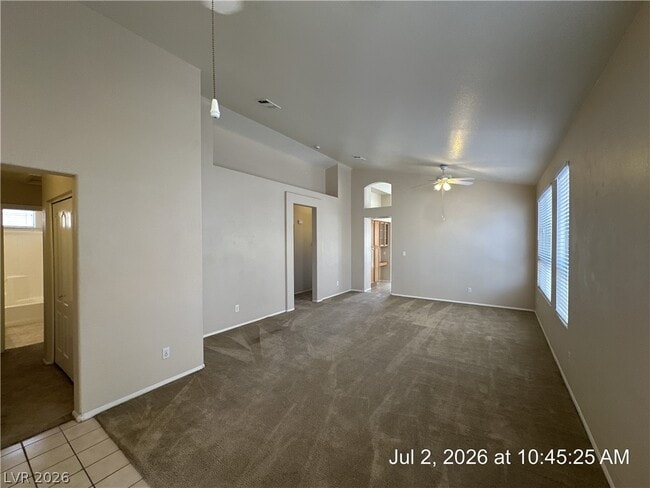 Photo - 122 McLaren St
