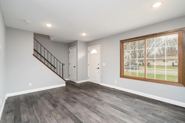 Photo - 411 Belle Aire Dr Unit 411