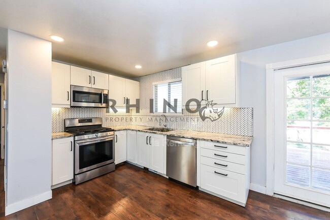Photo - 983 E Dry Gulch Cir