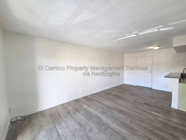 327 Chestnut Ave Unit 201