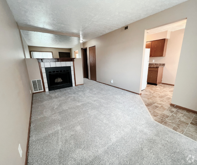 Building Photo - 1812 Knox St Unit 1812 Knox St. Apt. 3