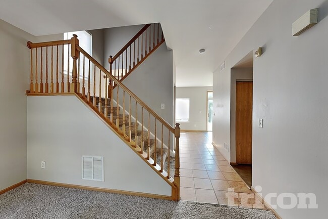 Photo - 719 Bayles Dr
