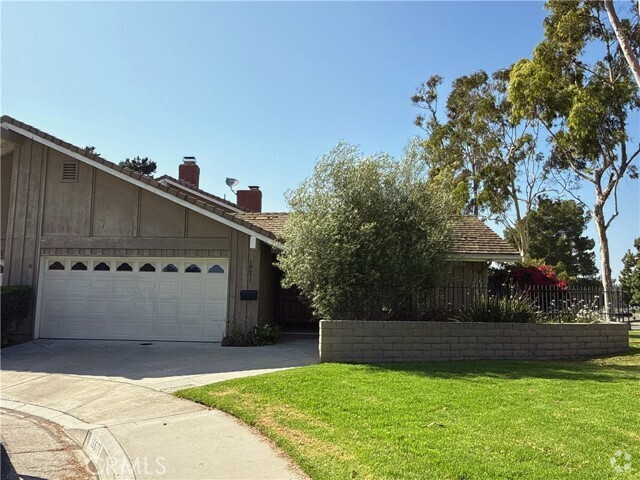 Building Photo - 18671 Paseo Cortez Rental