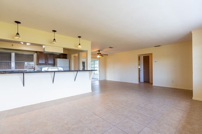Photo - 235 SE 45th St