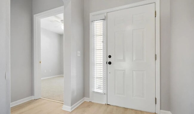 Photo - Charming 2-Bed, 2- bath Townhouse for Rent