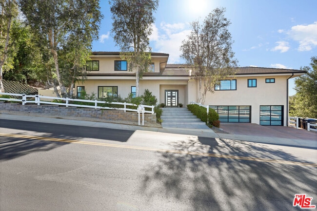 Photo - 53 Saddlebow Rd
