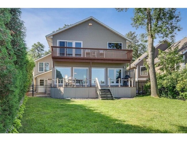 Photo - 16926 Grays Bay Blvd