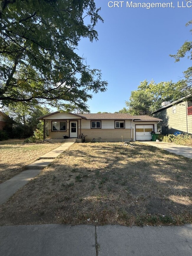 Building Photo - Conveniently located 3-bedroom 1-bathroom ... Rental
