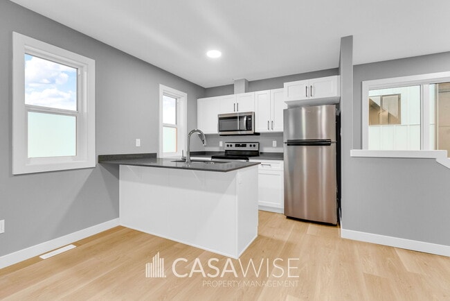 Building Photo - 6719 Alpha Blvd Unit GS