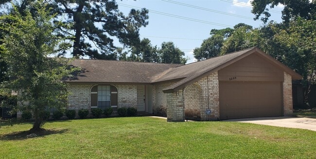 Building Photo - 5226 Moonshadows Dr Rental