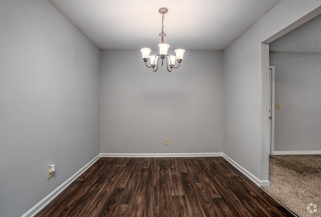 1BR, 1BA - 1200SF - Dining Room