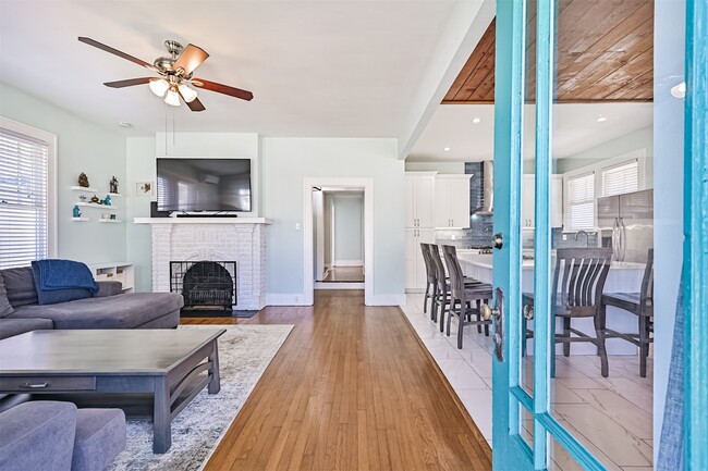 Photo - 3519 Avenue R 1/2
